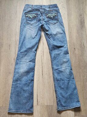 Cowgirl Tuff Co. Spirited Bootcut Jeans Medium Wash Embellished Pockets 26X34